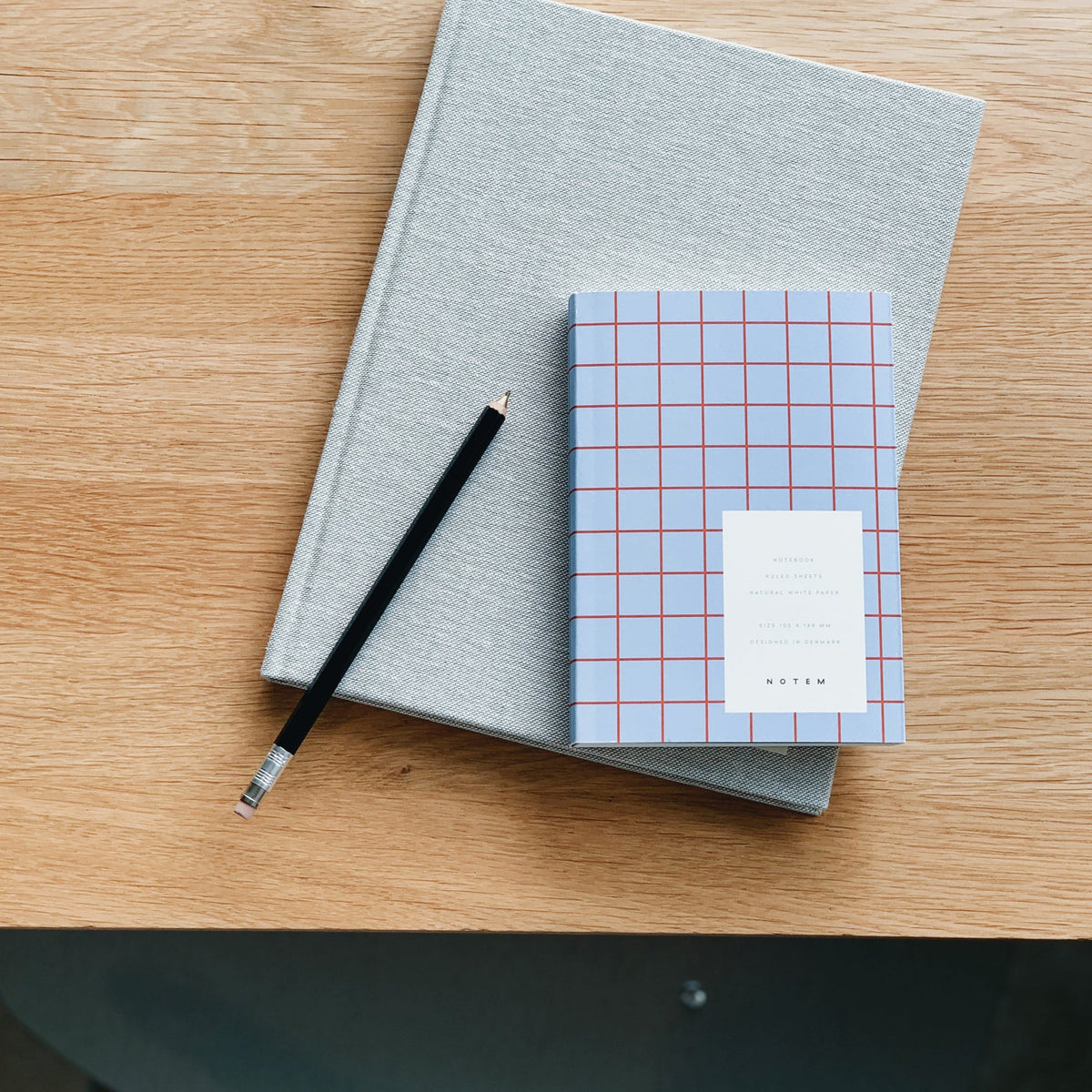 UMA Notebook, Small - Light Blue – styled foto