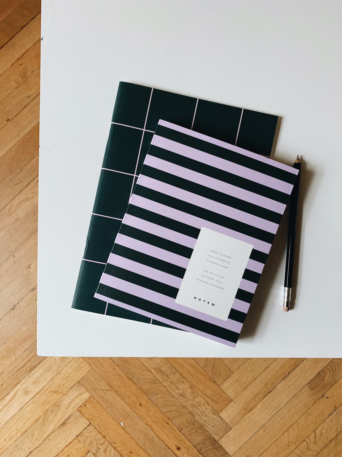 UMA Weekly Planner, Medium - Rose & Green – view 6