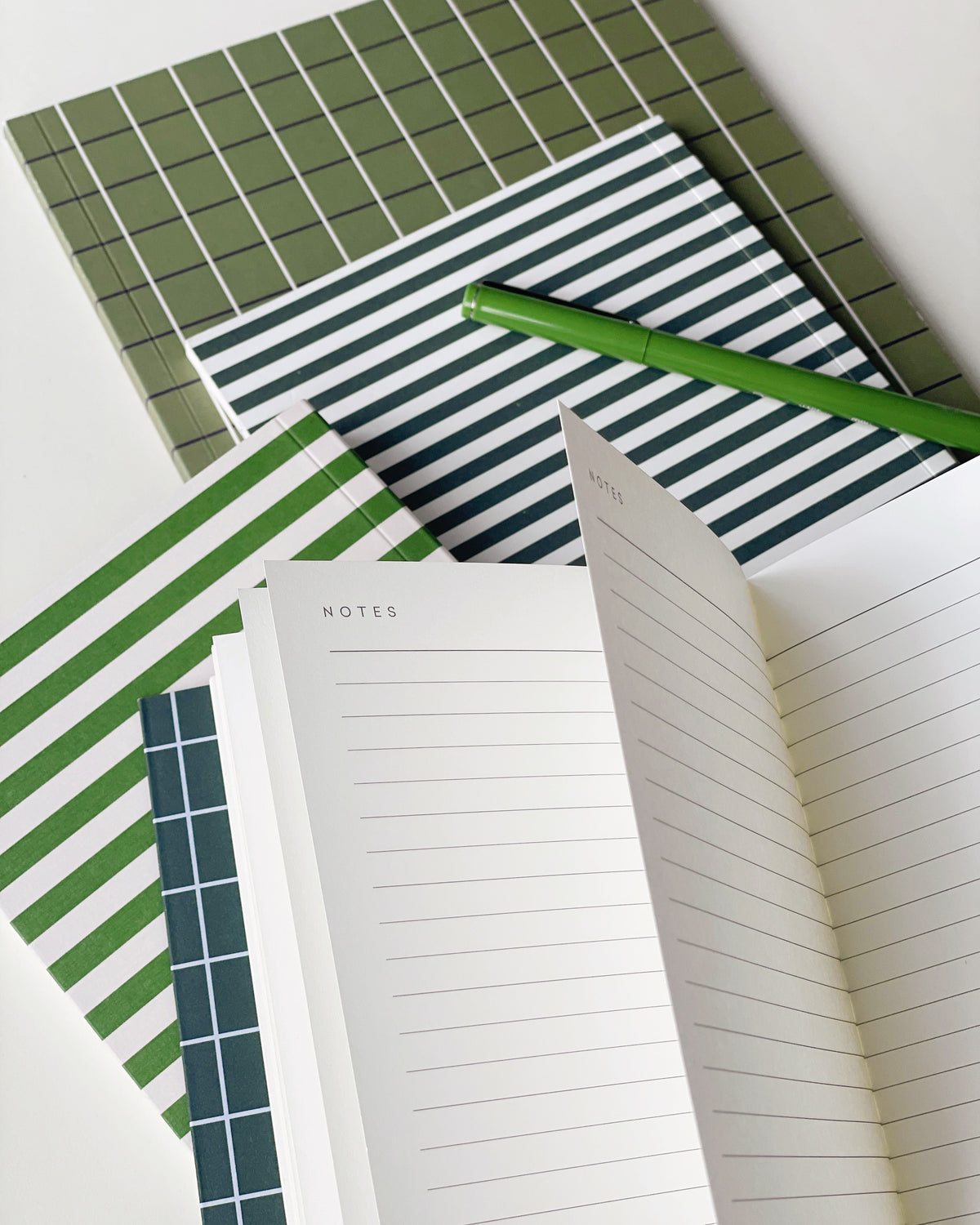 NOTEM Vita Notebook, Medium - Green Grid