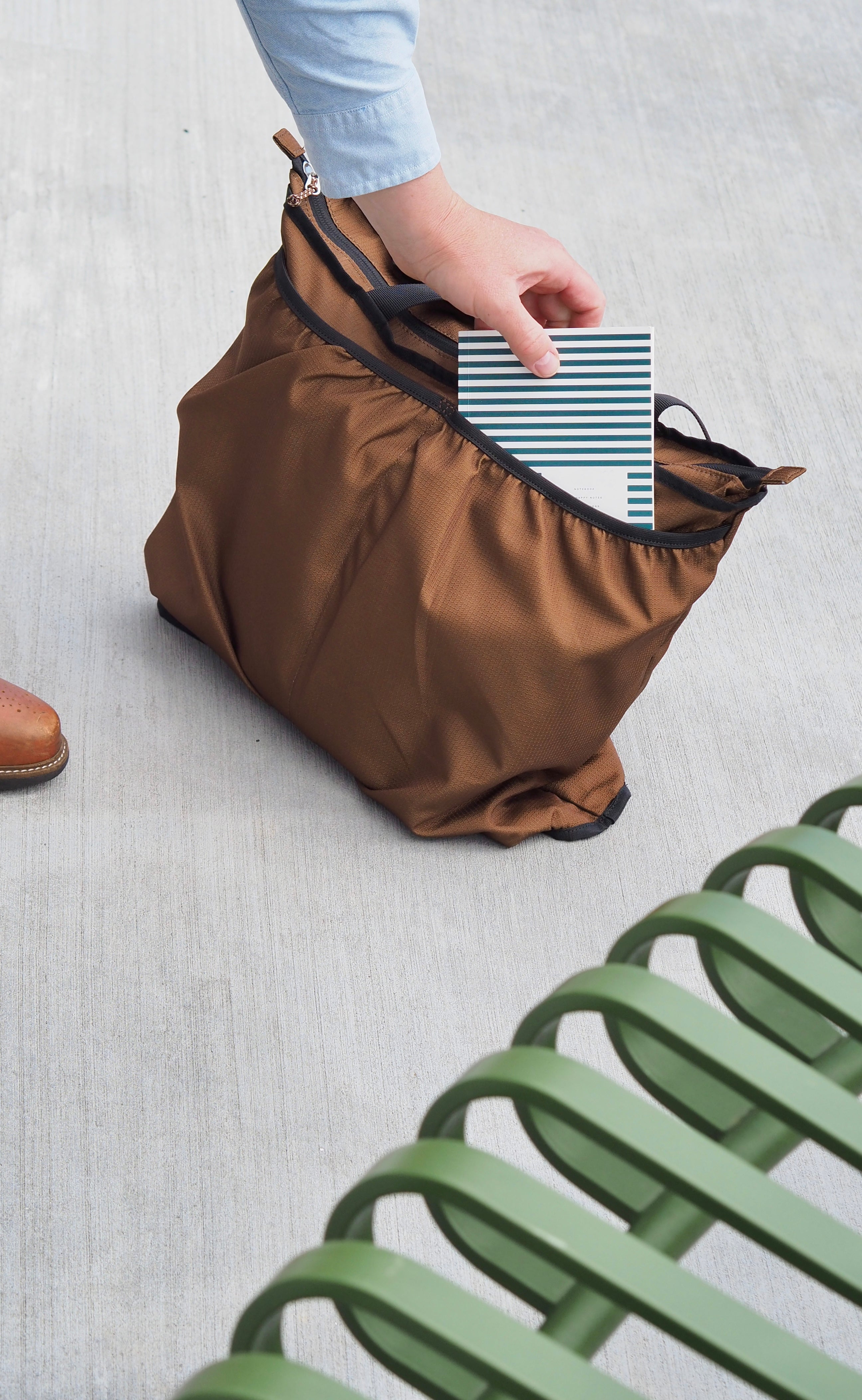 LUNA nylon bag with pockets, Brown