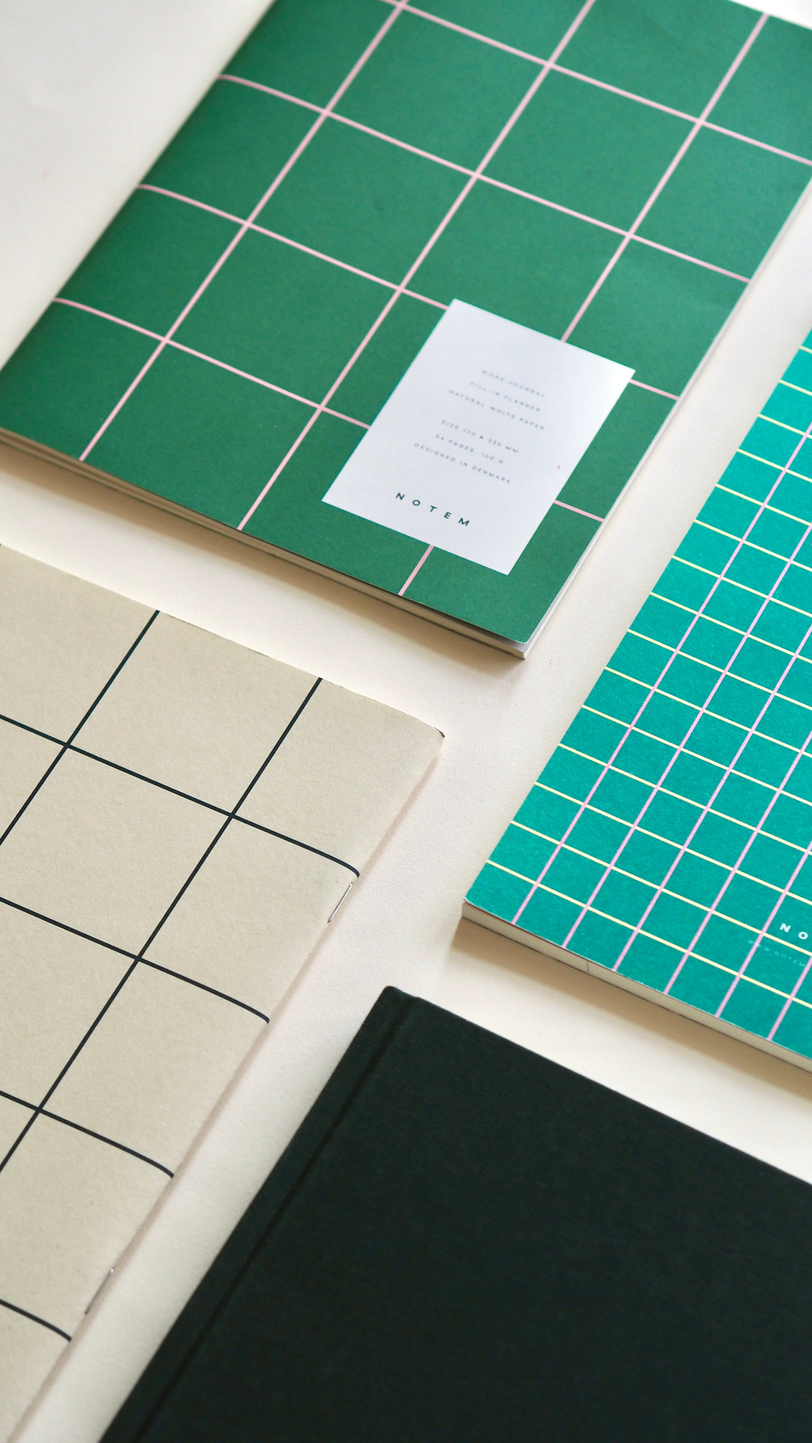 NOTEM Milo Weekly Work Journal - Green & Rose