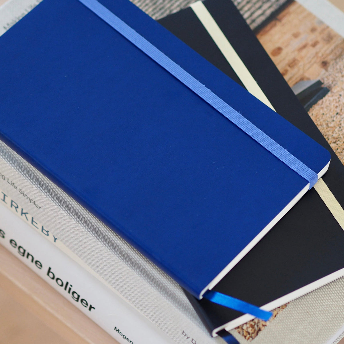 Flow Notebook, Medium - Blue – styled foto