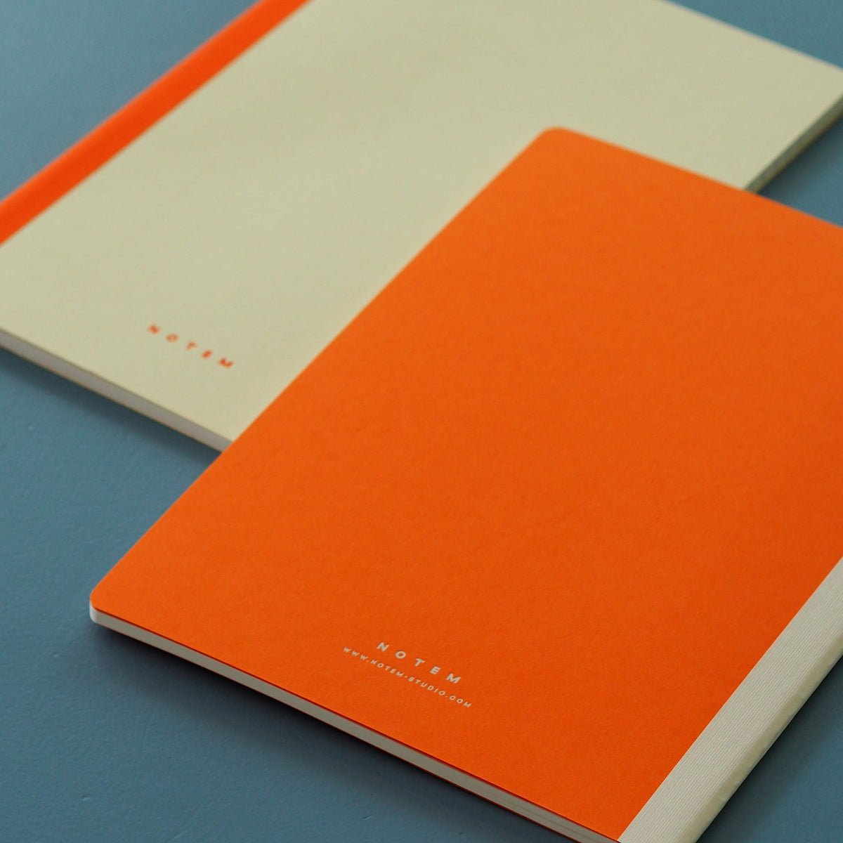 Tide Notebook, Medium - Orange – styled foto