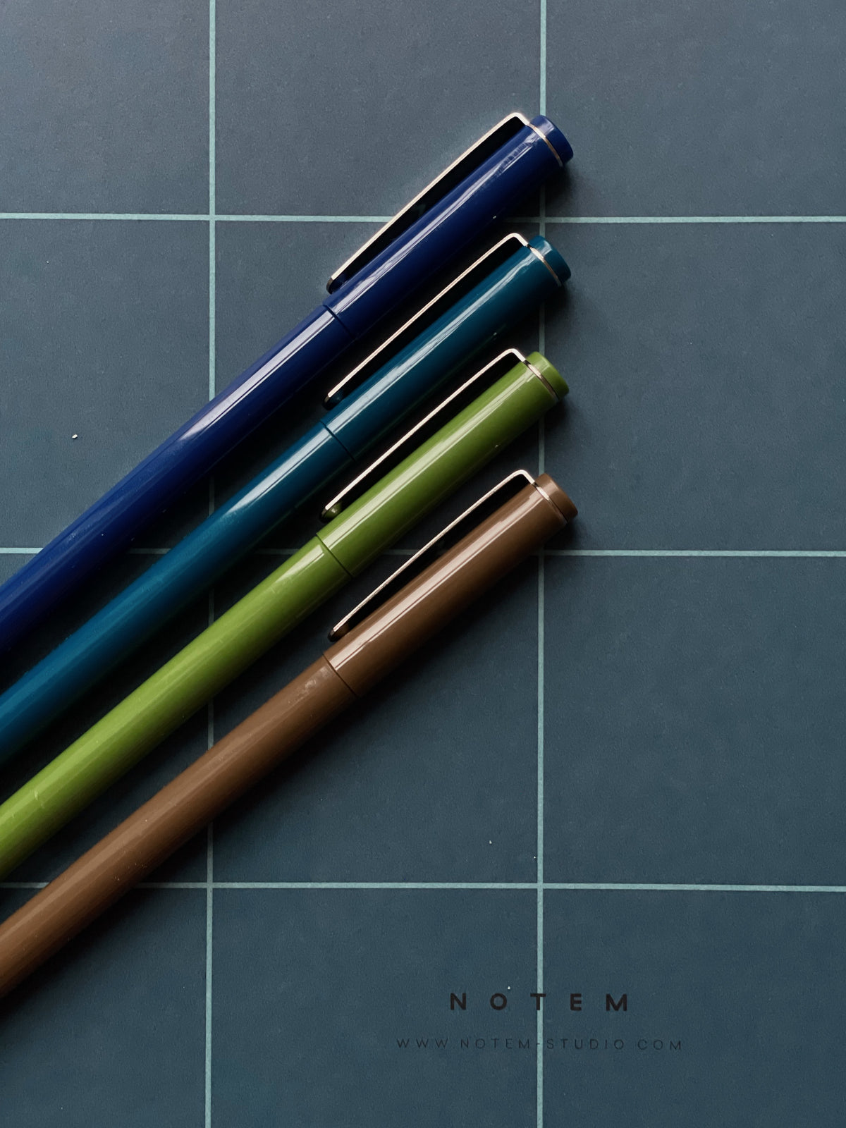 UMA Notebook, Large - Dark Blue – view 4