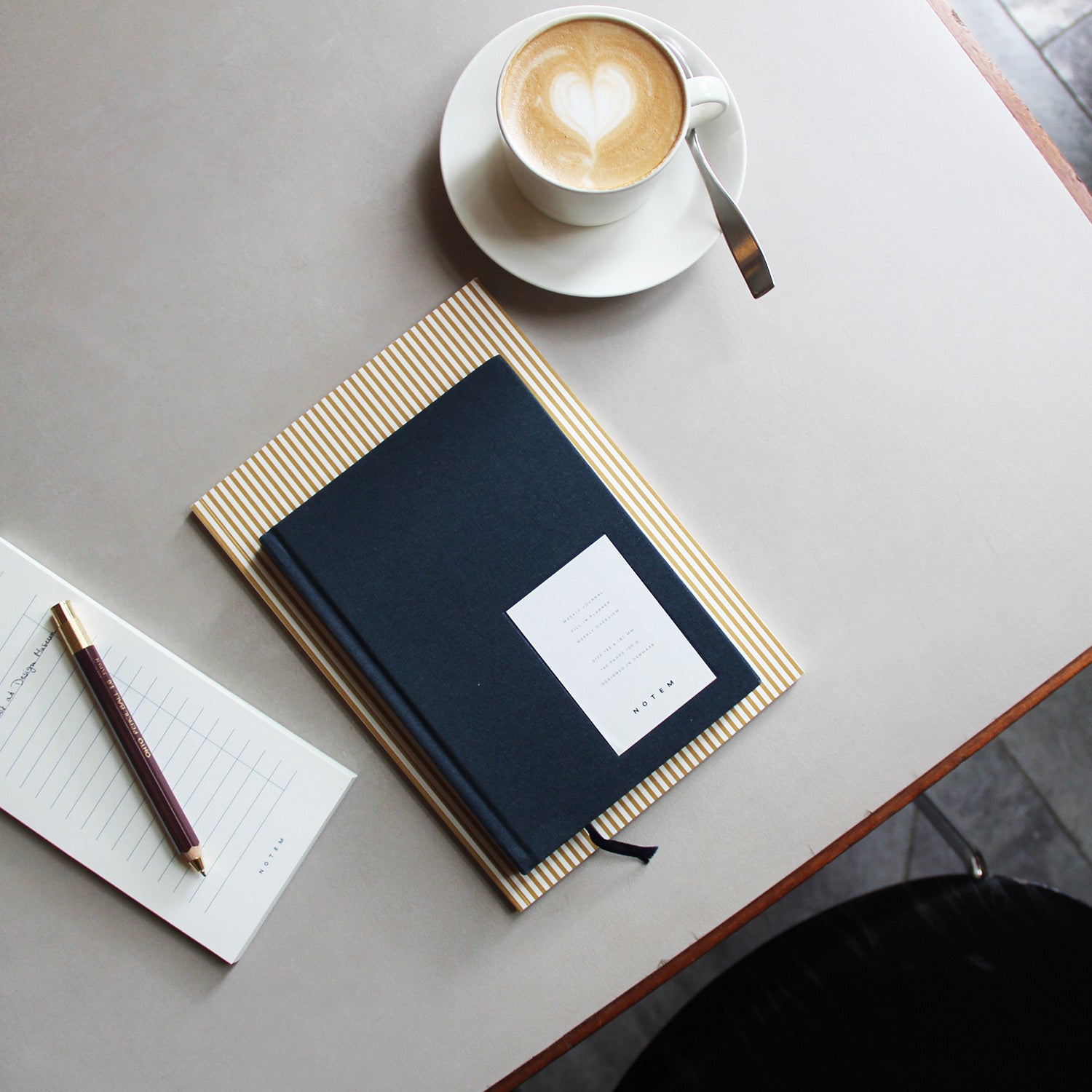 Notem Even Weekly Journal Dusty Blue Interior